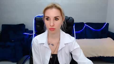 Snapshot of rose__shine chatting on February 12, 2025, 4:33 pm rose shine online show from February 12, 2025, 4:33 pm