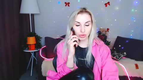 Snapshot of rose__shine chatting on February 15, 2025, 1:16 pm rose shine online show from February 15, 2025, 1:16 pm