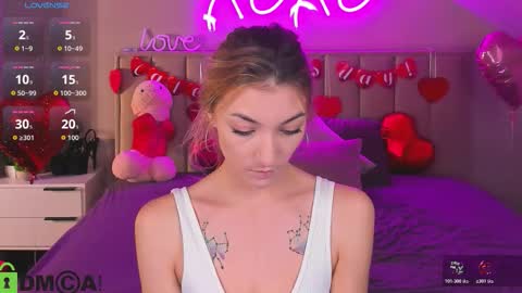 Snapshot of rose_dixon chatting on February 12, 2026, 11:44 pm Kimberlly online show from February 12, 2026, 11:44 pm