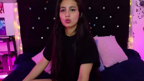 Rose online show from November 28, 2025, 4:37 am