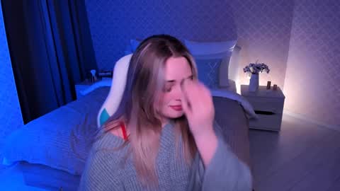 Snapshot of rose_sweetiee chatting on December 3, 2024, 1:43 pm Rose online show from December 3, 2024, 1:43 pm