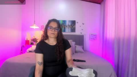 Rose  online show from April 17, 2026, 1:58 pm