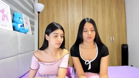 Rose y Miah online show from March 26, 2026, 2:17 am