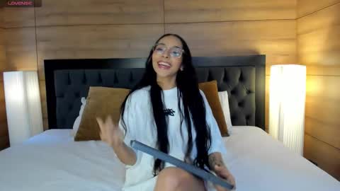 Snapshot of roseaurora chatting on March 9, 2026, 12:31 pm roseaurora online show from March 9, 2026, 12:31 pm