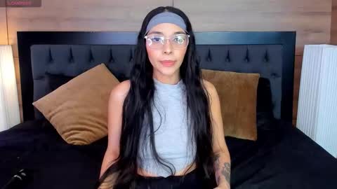 Snapshot of roseaurora chatting on March 25, 2026, 11:49 am roseaurora online show from March 25, 2026, 11:49 am