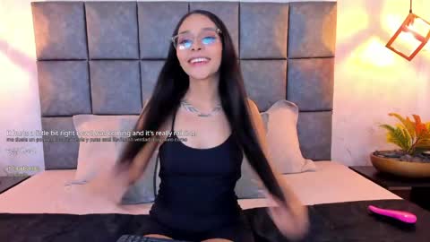 Snapshot of roseaurora chatting on April 16, 2026, 11:22 am roseaurora online show from April 16, 2026, 11:22 am