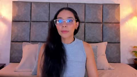 roseaurora online show from May 22, 2026, 10:43 am