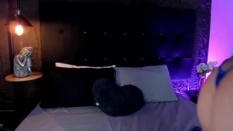 Rose  online show from February 14, 2026, 1:08 pm