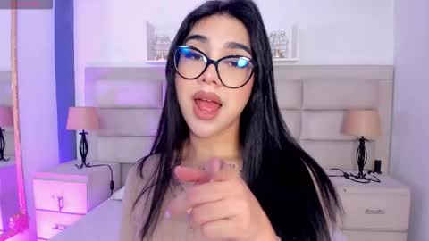 Rose online show from October 6, 2025, 1:41 pm