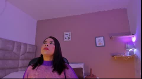 Snapshot of roselyn_caprice chatting on September 24, 2025, 9:34 am roselyn online show from September 24, 2025, 9:34 am