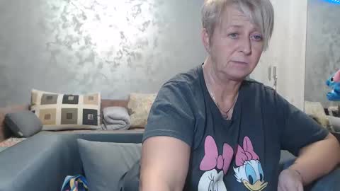 Lovepinklilly online show from February 17, 2026, 6:25 pm