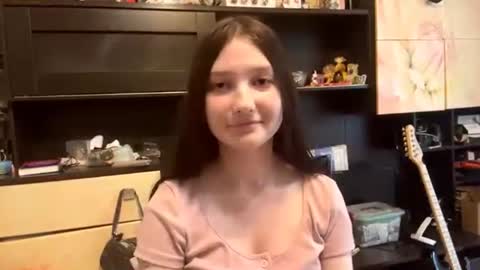 Rina online show from July 8, 2026, 9:03 am