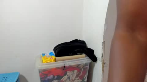 Snapshot of rosi_cooper chatting on September 19, 2025, 11:00 am rosi_cooper online show from September 19, 2025, 11:00 am