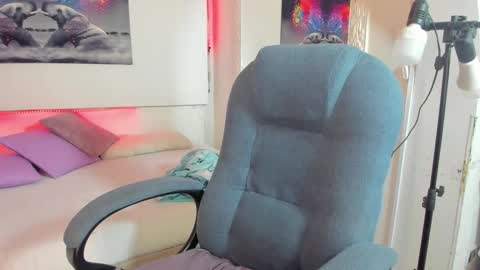 Snapshot of rosi_cooper chatting on September 23, 2025, 11:02 am rosi_cooper online show from September 23, 2025, 11:02 am