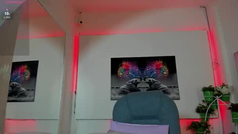 Snapshot of rosi_cooper chatting on October 29, 2025, 11:23 am rosi_cooper online show from October 29, 2025, 11:23 am