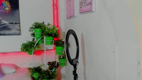 Snapshot of rosi_cooper chatting on November 14, 2025, 11:09 am rosi_cooper online show from November 14, 2025, 11:09 am