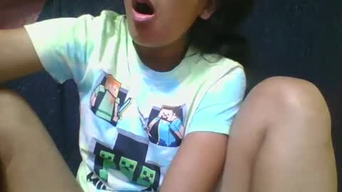 rosia685234 online show from March 15, 2026, 8:42 am