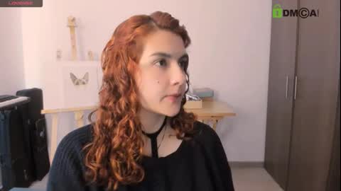 Snapshot of rosiexxx24 chatting on October 7, 2025, 3:53 pm Rosie online show from October 7, 2025, 3:53 pm