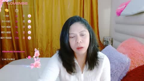 Snapshot of rositaredred chatting on November 18, 2025, 4:39 am ROSE online show from November 18, 2025, 4:39 am