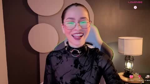 Snapshot of rosse_98_ chatting on June 8, 2026, 2:50 pm Miss Rosse online show from June 8, 2026, 2:50 pm