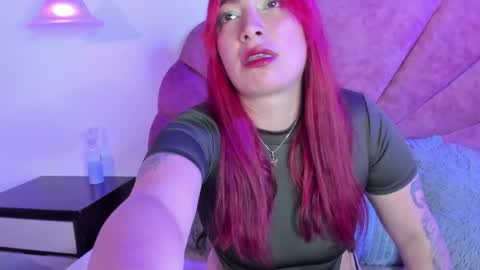 rossy_red9999 online show from May 6, 2026, 12:10 pm