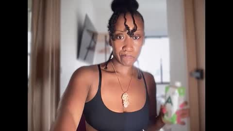 Rosy Coco online show from February 19, 2025, 4:00 pm