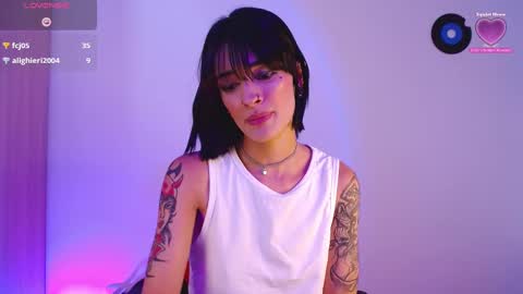 Snapshot of rot_wallace chatting on September 16, 2025, 11:28 pm rot_wallace online show from September 16, 2025, 11:28 pm