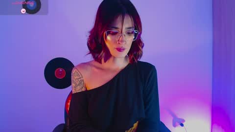 Snapshot of rot_wallace chatting on October 21, 2025, 12:44 am rot_wallace online show from October 21, 2025, 12:44 am