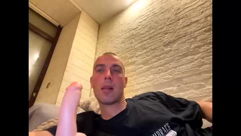 rotteei1 online show from October 4, 2025, 7:23 pm