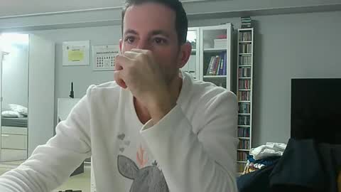 Snapshot of roubarixx chatting on October 20, 2025, 8:15 am roubarixx online show from October 20, 2025, 8:15 am