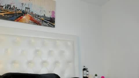 rouse_sexy_hotxx77 online show from May 17, 2026, 2:02 pm