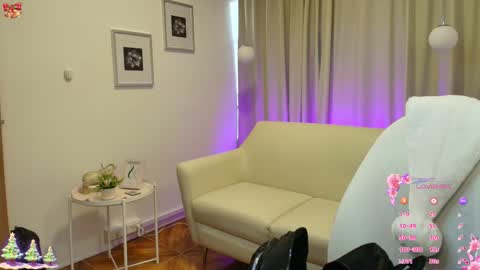 Rousee online show from December 5, 2025, 12:03 pm