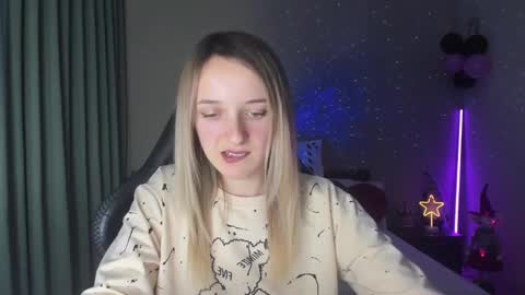 Snapshot of rousereed chatting on December 20, 2024, 1:43 pm Rouse online show from December 20, 2024, 1:43 pm