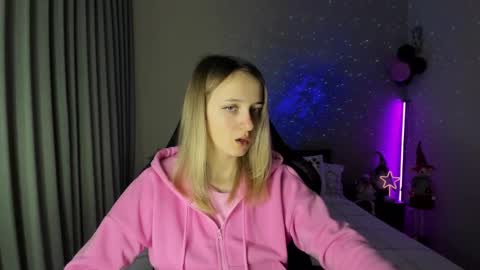 Snapshot of rousereed chatting on January 3, 2025, 1:03 pm Rouse online show from January 3, 2025, 1:03 pm