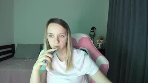 Snapshot of rousereed chatting on February 3, 2025, 5:56 pm Rouse online show from February 3, 2025, 5:56 pm