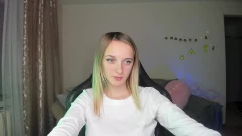 Snapshot of rousereed chatting on October 28, 2025, 3:47 pm Rouse online show from October 28, 2025, 3:47 pm