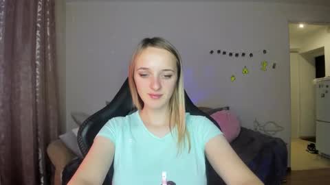 Snapshot of rousereed chatting on November 3, 2025, 1:01 pm Rouse online show from November 3, 2025, 1:01 pm