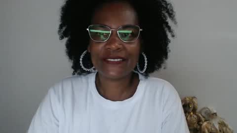 Snapshot of roushlove chatting on December 26, 2024, 12:16 pm luxa online show from December 26, 2024, 12:16 pm