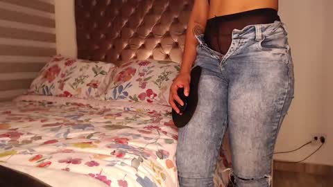 Snapshot of rouss_henao chatting on December 18, 2025, 1:44 am Rouss marie henao online show from December 18, 2025, 1:44 am