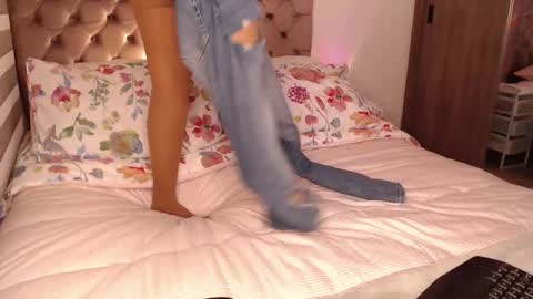 Snapshot of rouss_henao chatting on December 18, 2025, 1:50 pm Rouss marie henao online show from December 18, 2025, 1:50 pm