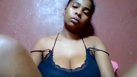 rovaelyah online show from June 1, 2026, 4:09 pm