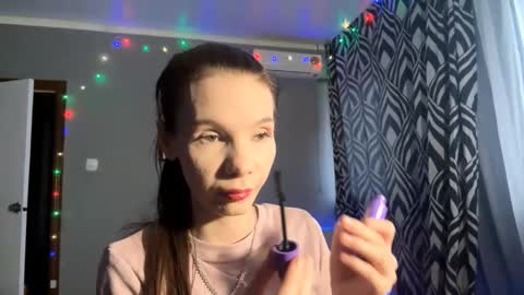 Snapshot of rowenaaini chatting on March 4, 2026, 9:59 am Jess online show from March 4, 2026, 9:59 am