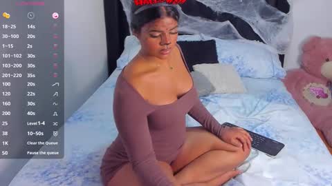 Rox online show from October 31, 2025, 12:44 am