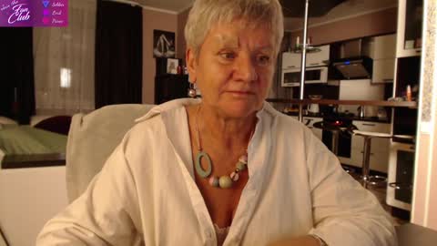 Snapshot of roxana_brooks chatting on December 11, 2024, 3:05 pm Roxana online show from December 11, 2024, 3:05 pm