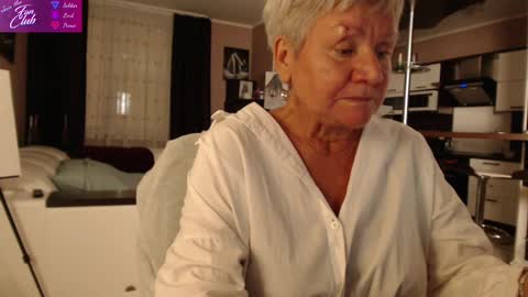 Snapshot of roxana_brooks chatting on December 14, 2024, 4:09 pm Roxana online show from December 14, 2024, 4:09 pm