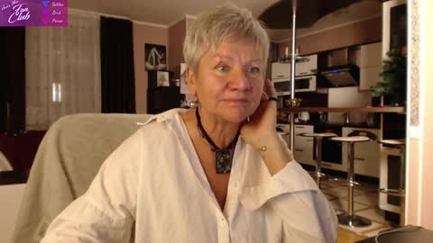 Snapshot of roxana_brooks chatting on December 17, 2024, 3:06 pm Roxana online show from December 17, 2024, 3:06 pm