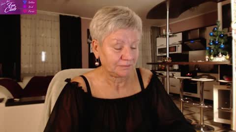 Snapshot of roxana_brooks chatting on December 19, 2024, 7:51 pm Roxana online show from December 19, 2024, 7:51 pm