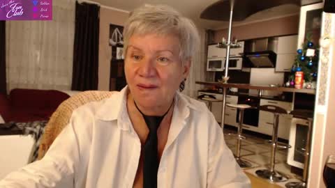 Snapshot of roxana_brooks chatting on January 12, 2025, 4:29 pm Roxana online show from January 12, 2025, 4:29 pm