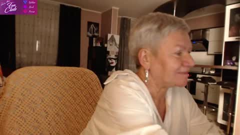 Snapshot of roxana_brooks chatting on January 16, 2025, 4:50 pm Roxana online show from January 16, 2025, 4:50 pm