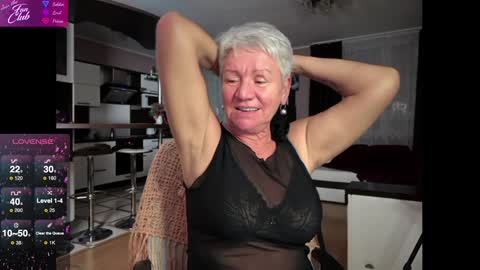 Snapshot of roxana_brooks chatting on January 25, 2025, 10:28 pm Roxana online show from January 25, 2025, 10:28 pm